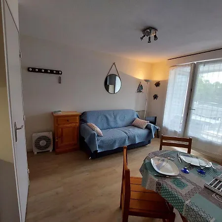 Appartamento T2 Au Cœur De Saint-palais-sur-mer, à Deux Pas Du Marché Et De La - Fr-1-550-66 *